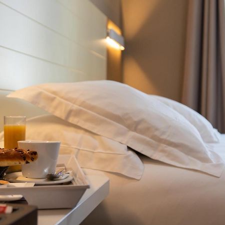 Hotel Amiraute Канны Экстерьер фото
