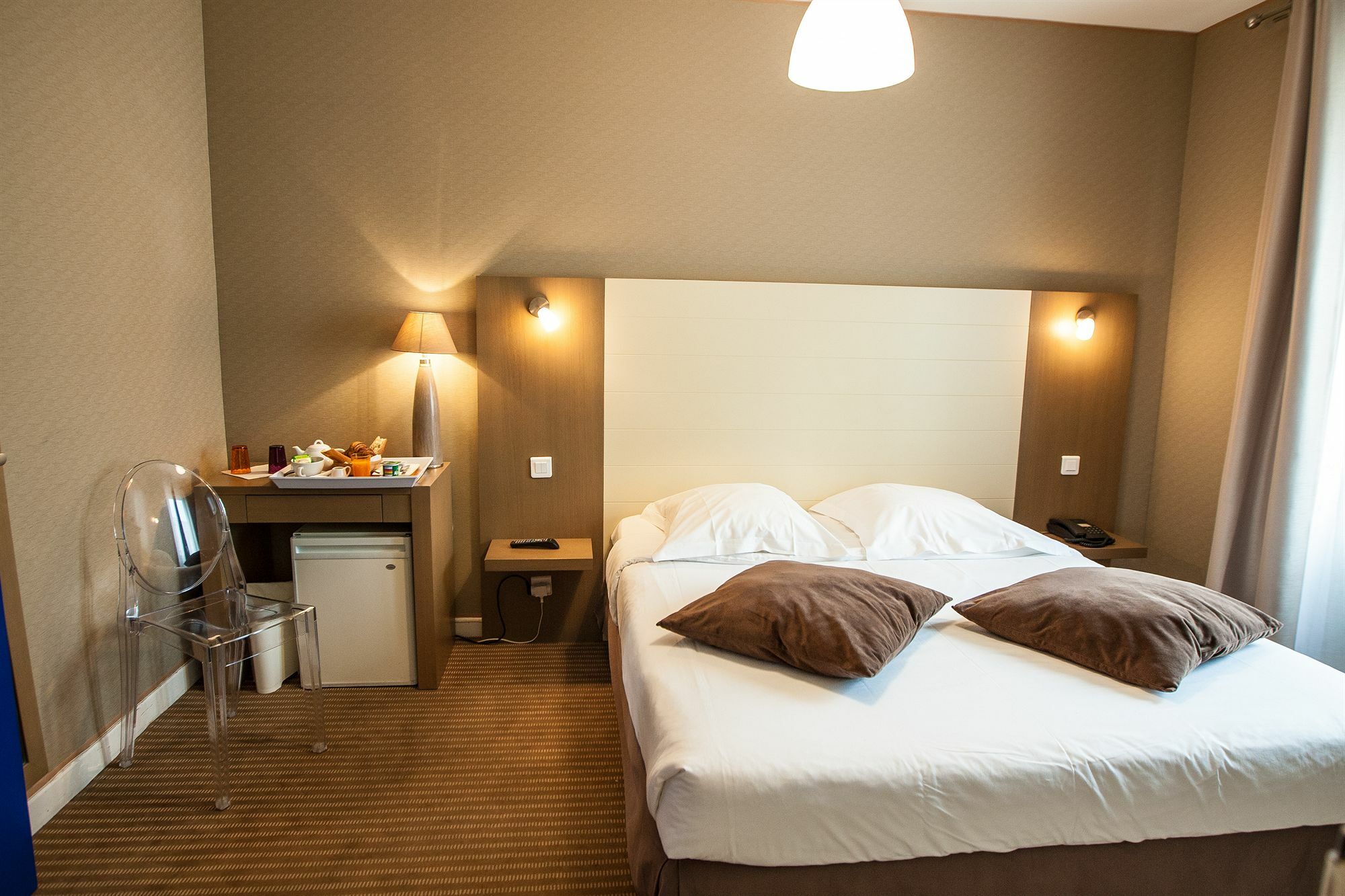 Hotel Amiraute Канны Экстерьер фото